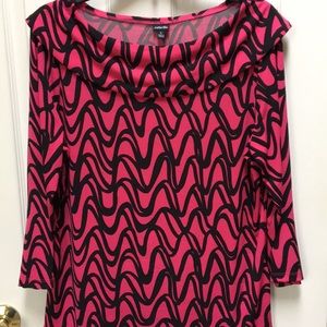 Black/ pink design with collar